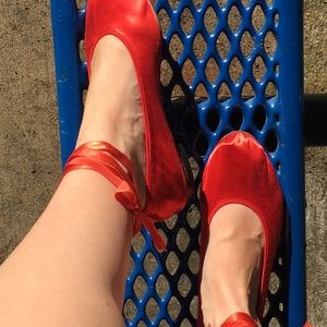 Red ballet slippers with ribbon 7